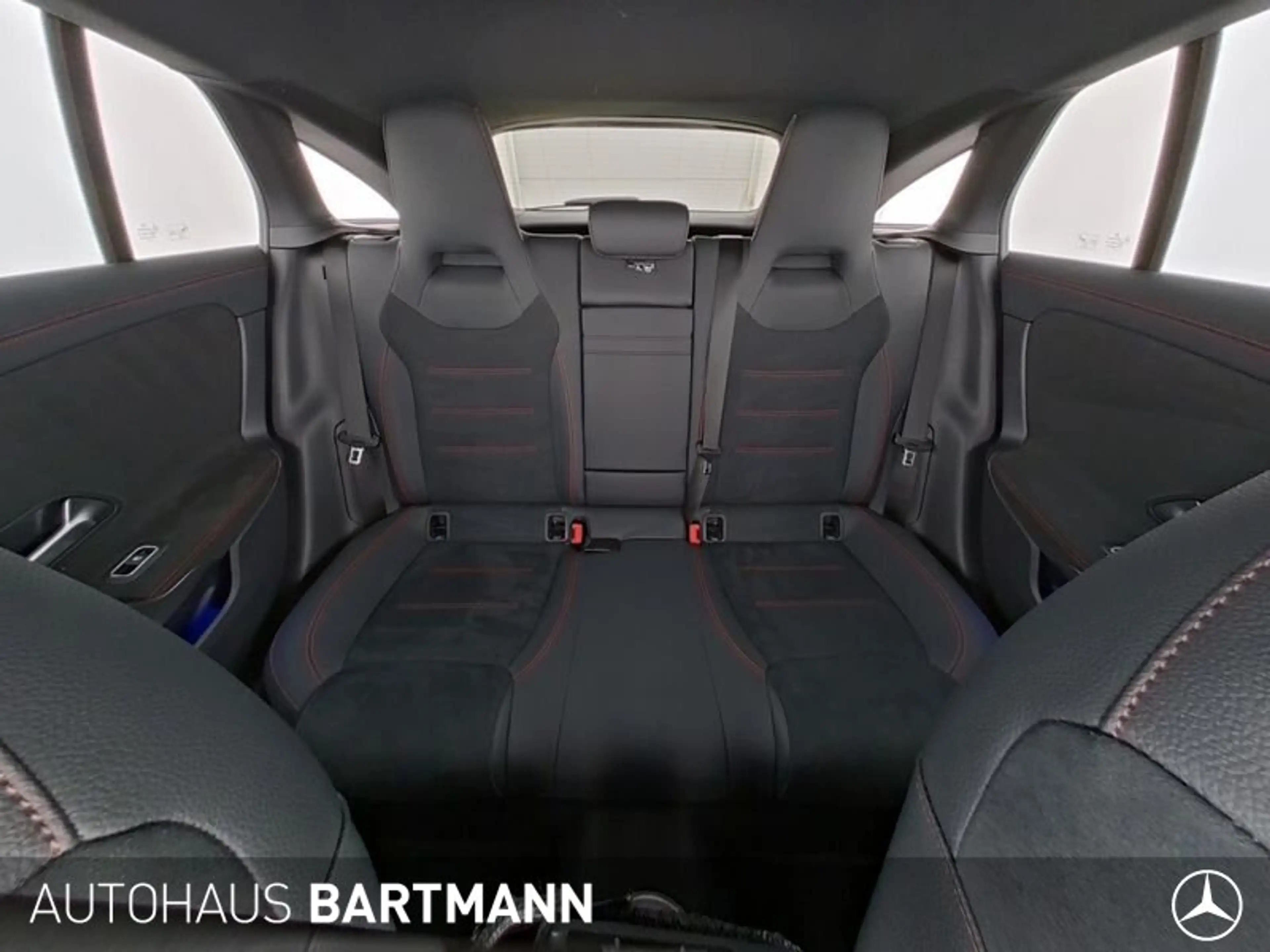 Mercedes-Benz CLA 200 CLA 200 AMG+AHK+TOTW+NIGHT +LED+MBUX+KAMERA+AMBI — photo 10