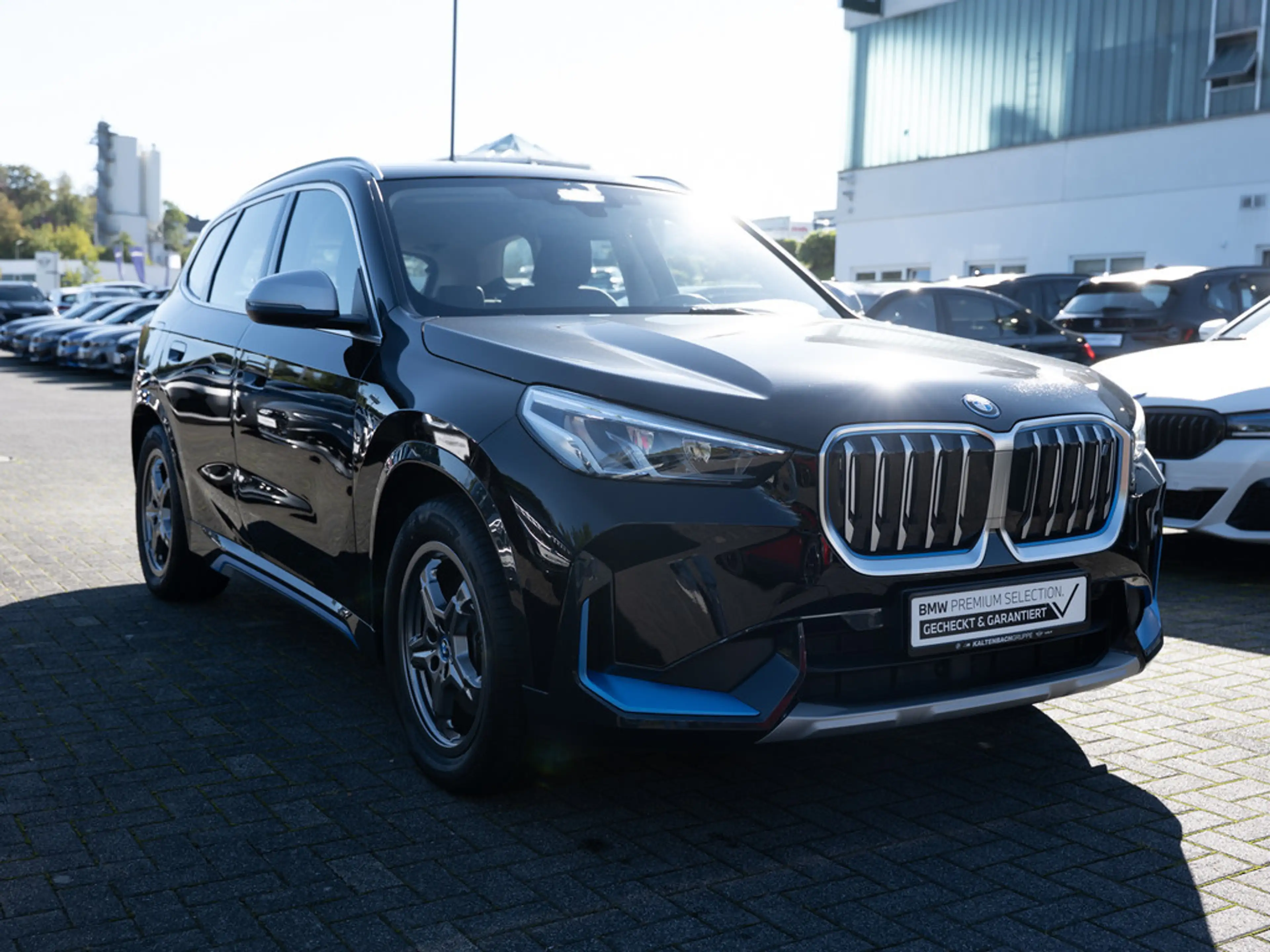 BMW X1 xDrive30 xLine AHK LED NAVI KAMERA SHZ PDC — photo 5