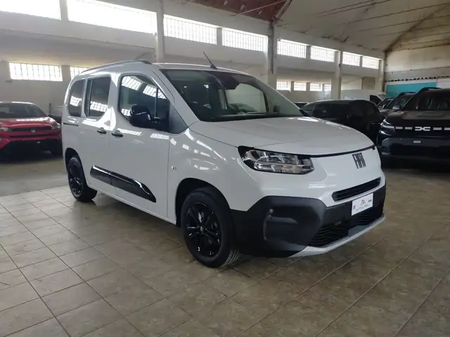 Fiat Qubo L 5 Posti 1.2 110Cv Mt6 Icon