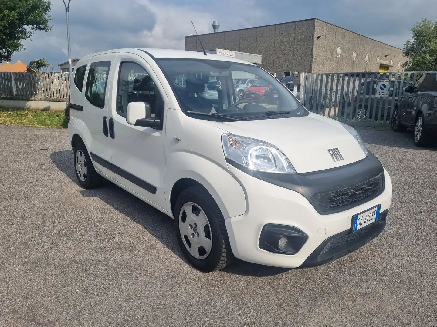 Fiat Qubo Qubo 225 1.3mjt 5porte n1 Білий - 2