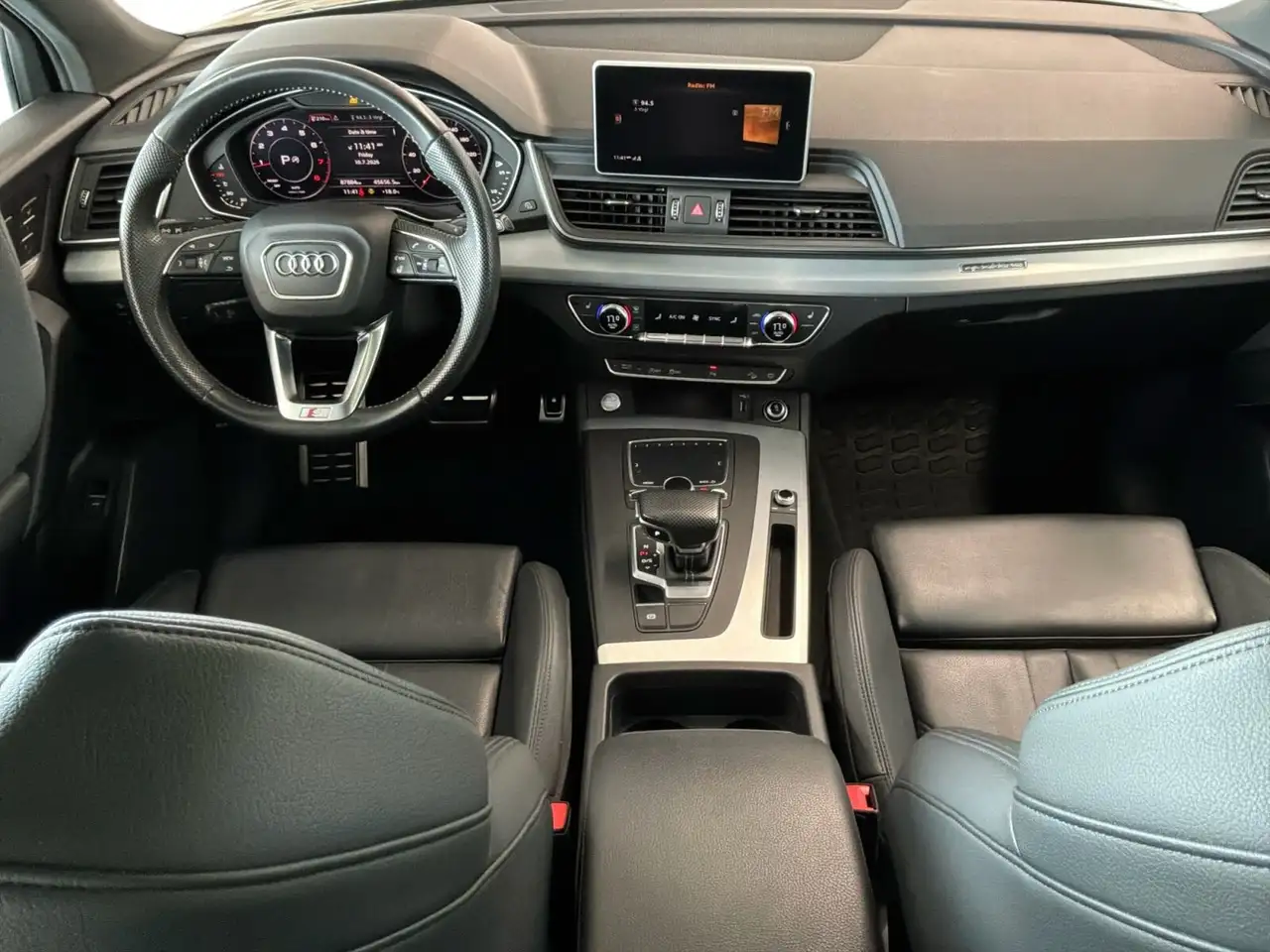 Audi Q5 photo Audi Q5