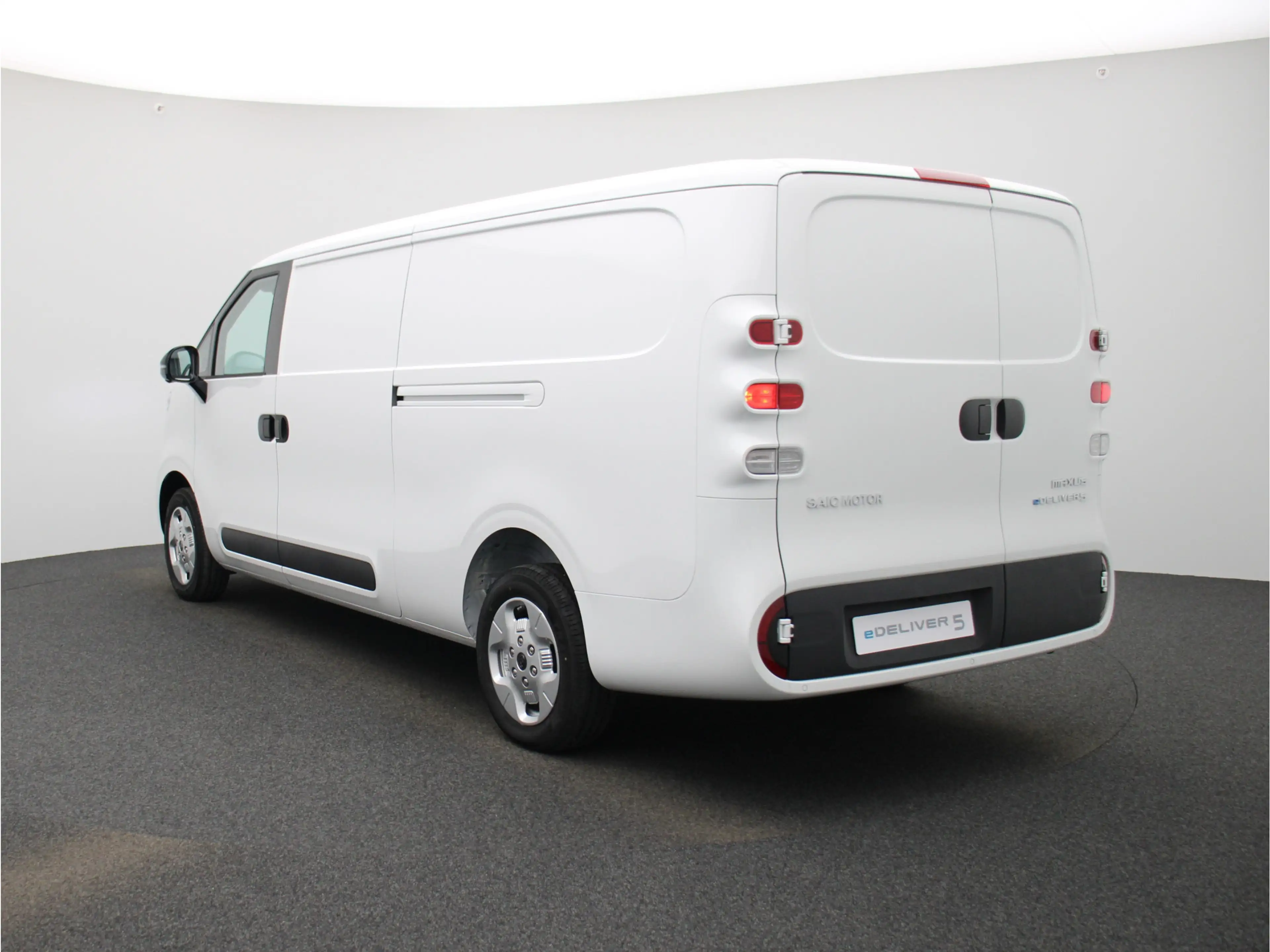 Maxus eDeliver 5 | L2H1 64 kWh | Nieuwste model |uit voorraad lever — photo 2