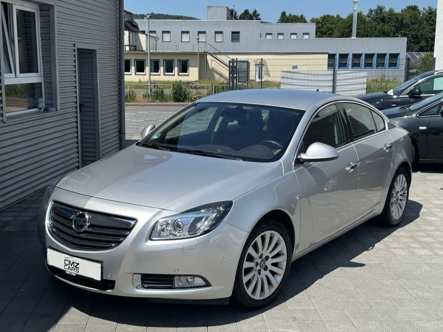 Opel Insignia A Lim. Cosmo*Wenig KM*Navi*Pdc* Silber - 1