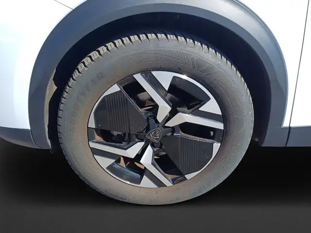 Peugeot 2008 view 8