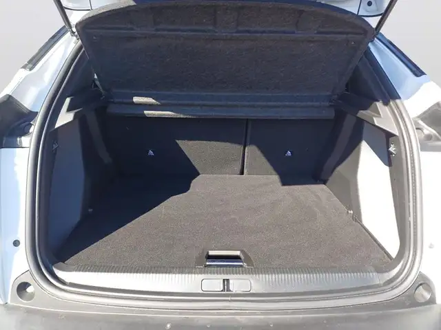 Peugeot 2008 view 7