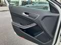 Mercedes-Benz GLA 250 4M AMG-Line+AHK+KEYLESS+Navi+LED+360°Kam Weiß - thumbnail 14