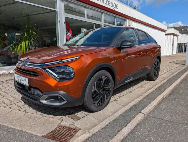 Citroen C4 PureTech 130 EAT8 Shine