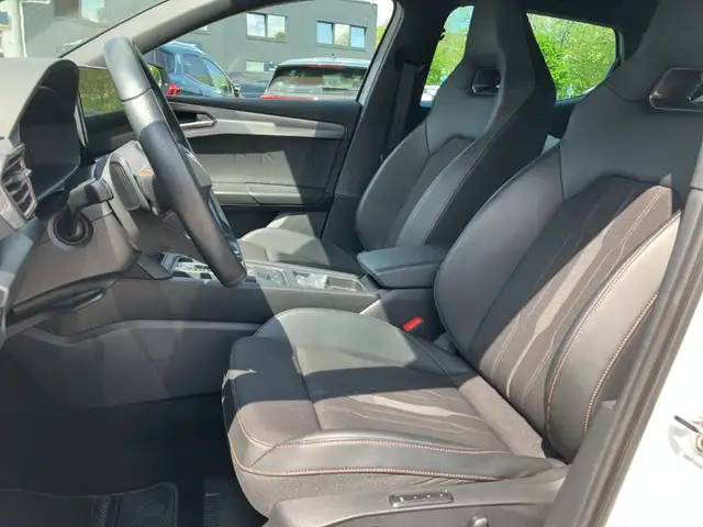 CUPRA Leon view 9