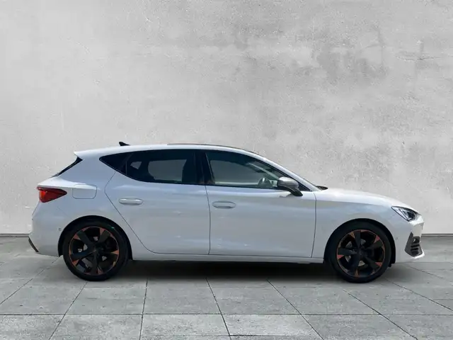 CUPRA Leon view 6