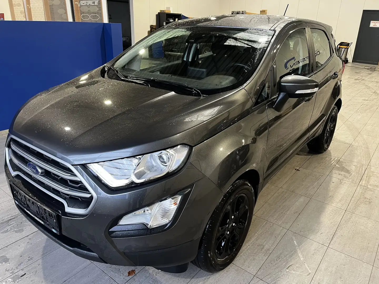 Ford EcoSport Connected 1.0i 100pk Plateado - 1