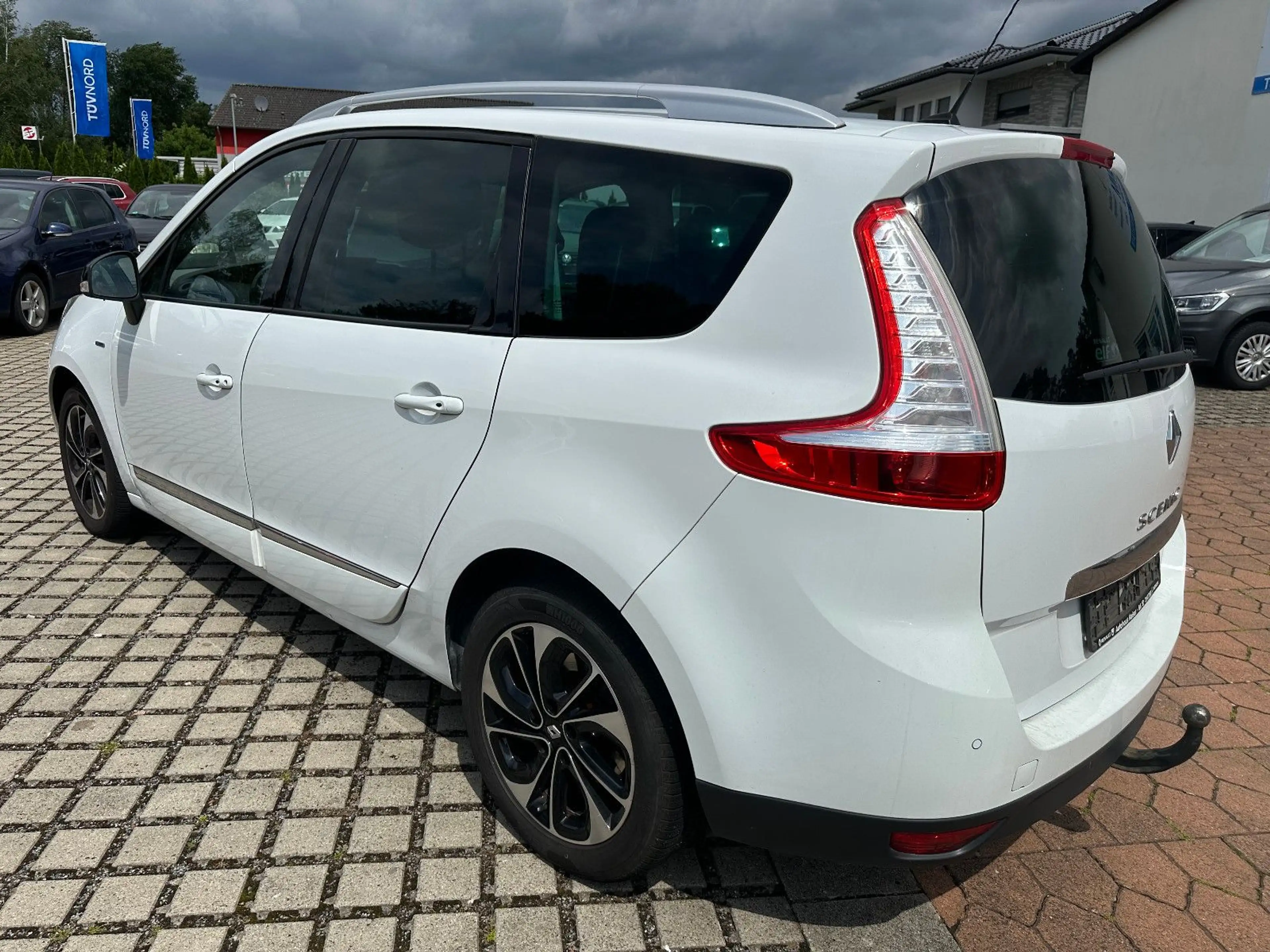 Renault Grand Scenic Scenic III 2.0 dCi Grand BOSE Edition/ 7-Sitzer — photo 5