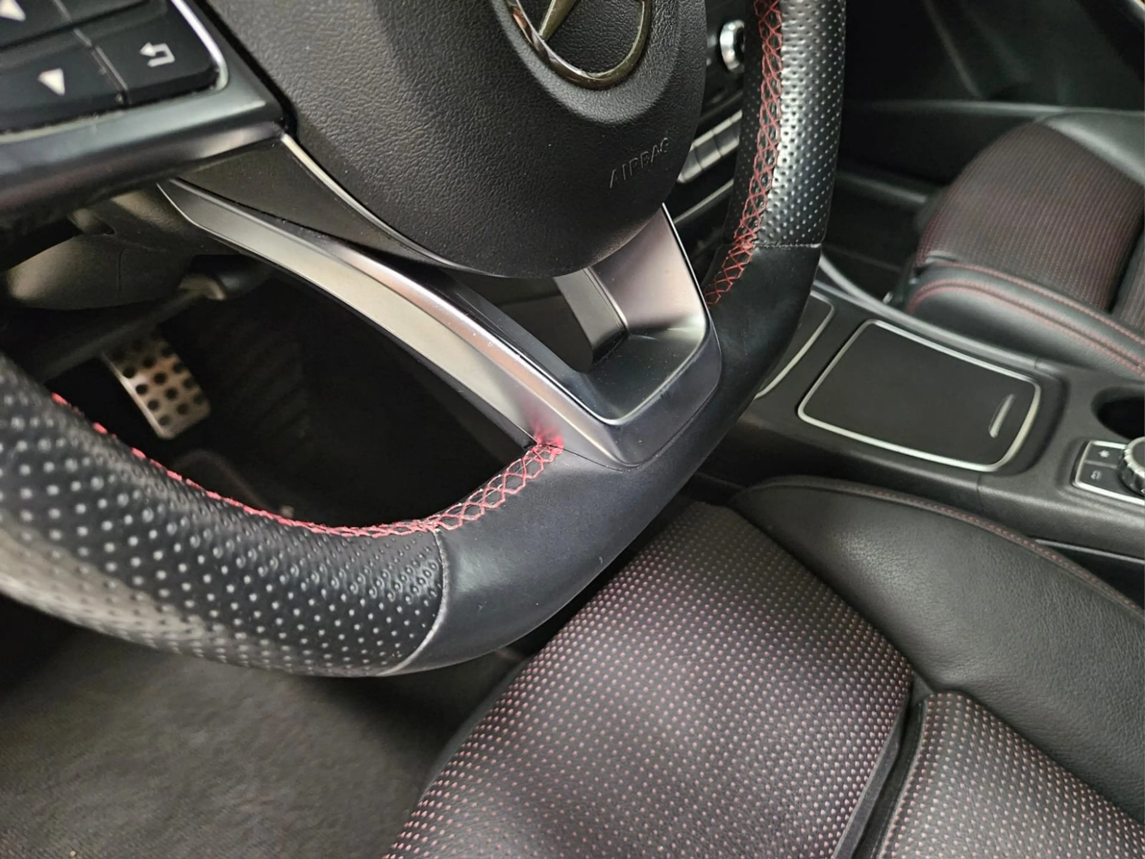 Mercedes-Benz CLA 220 4MATIC * AMG-EXKLUSIV * 2. BESITZ * KAMERA * AHK * — photo 11