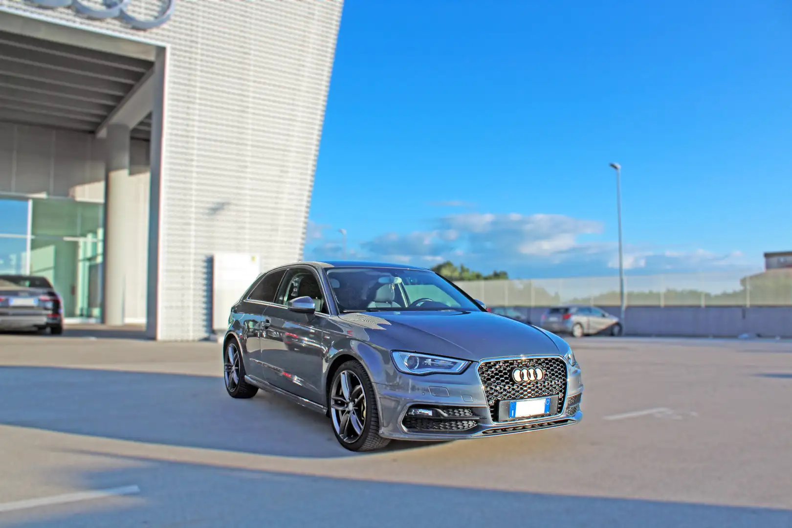 Audi A3 A3 III 2014 3p 2.0 tdi Attraction S-Line 150CV Plateado - 1