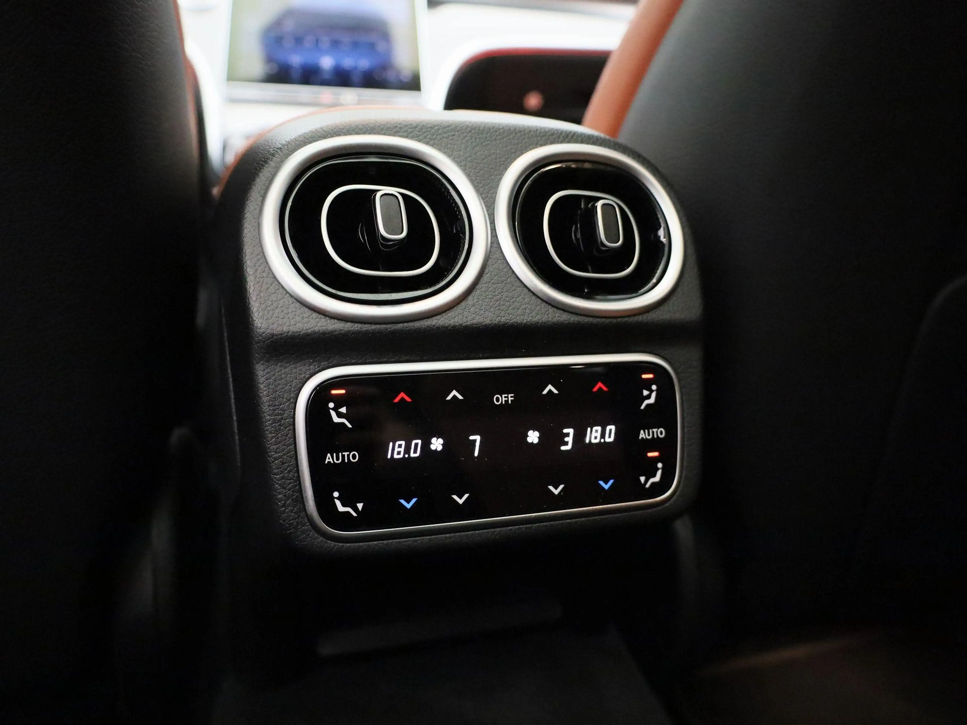Mercedes-Benz C 200 Estate Launch Edition AMG Line — photo 11