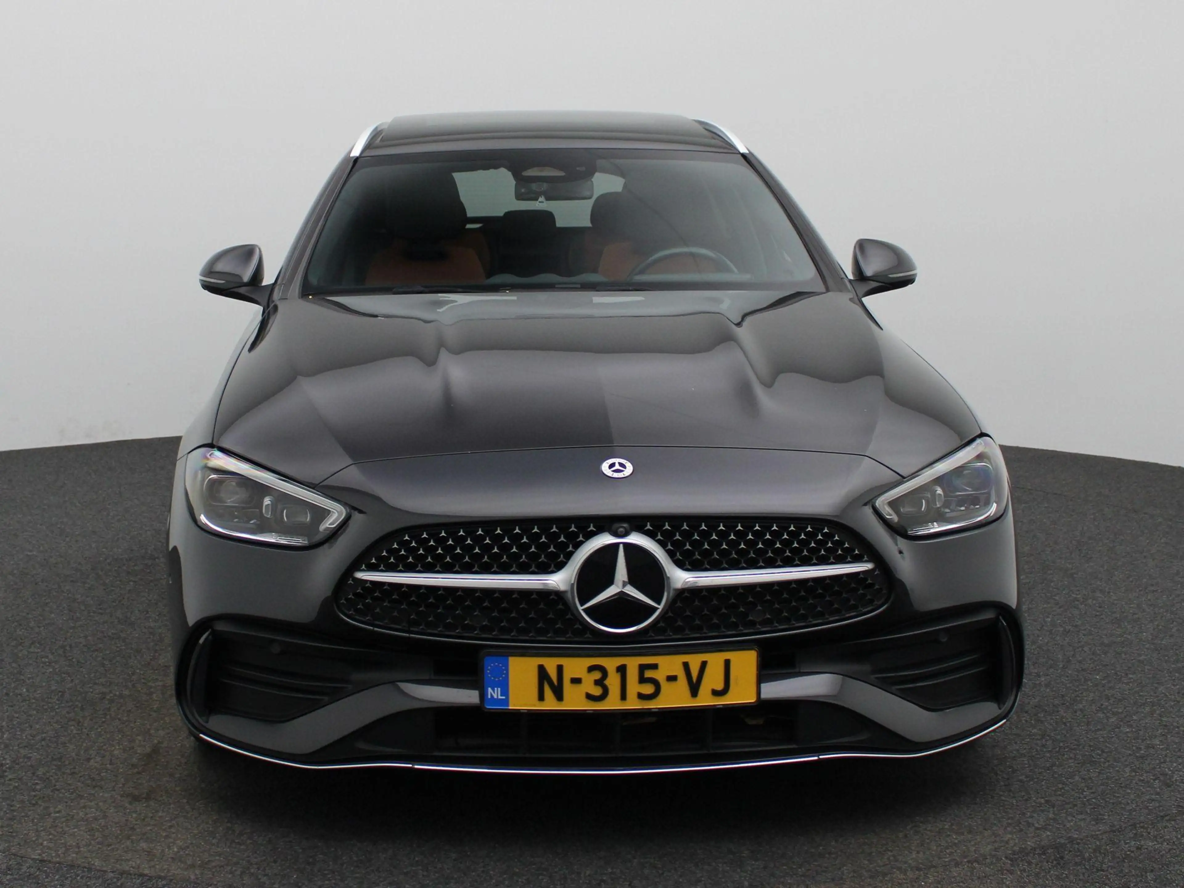 Mercedes-Benz C 200 Estate Launch Edition AMG Line — photo 3