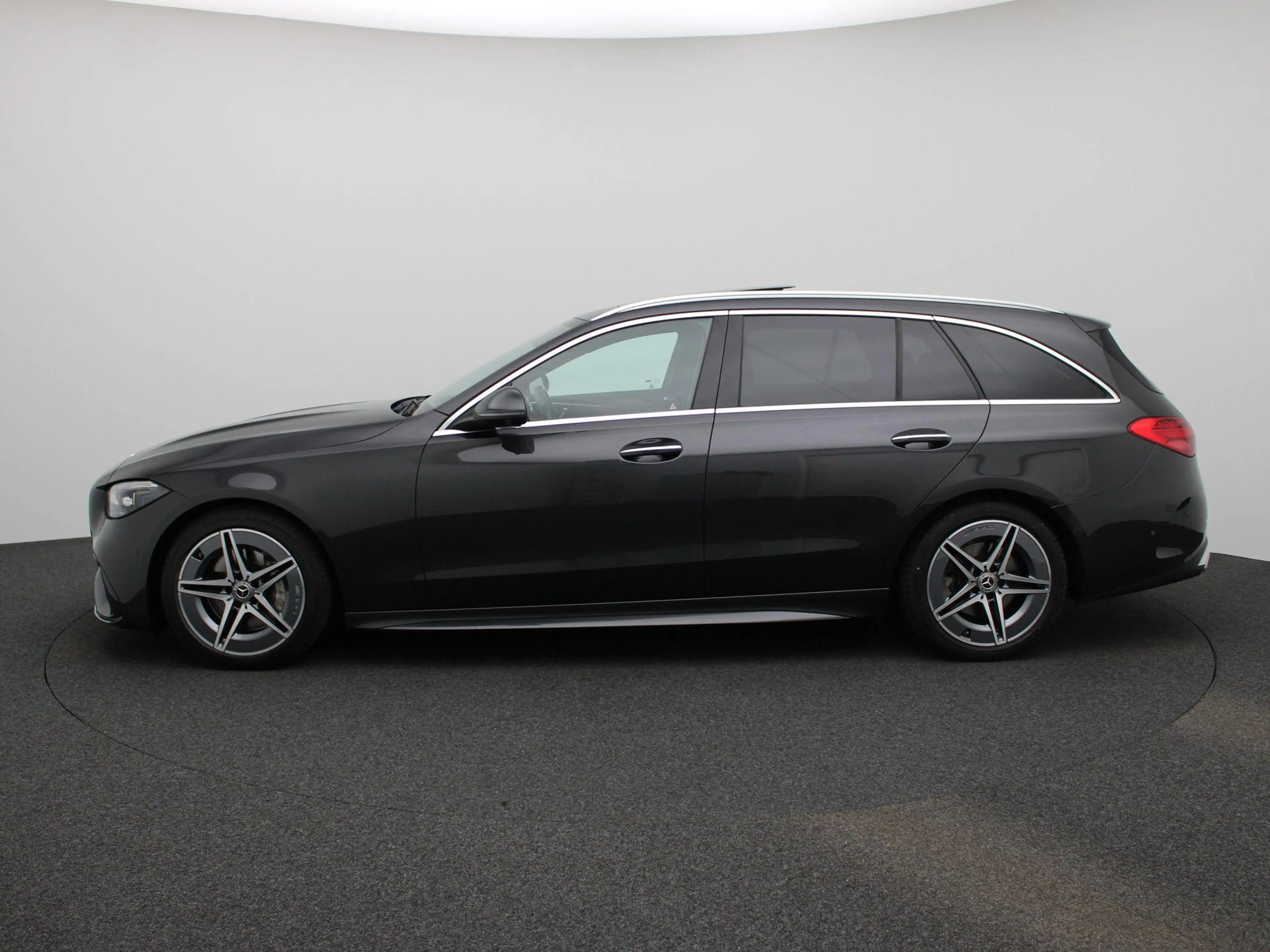 Mercedes-Benz C 200 Estate Launch Edition AMG Line — photo 4