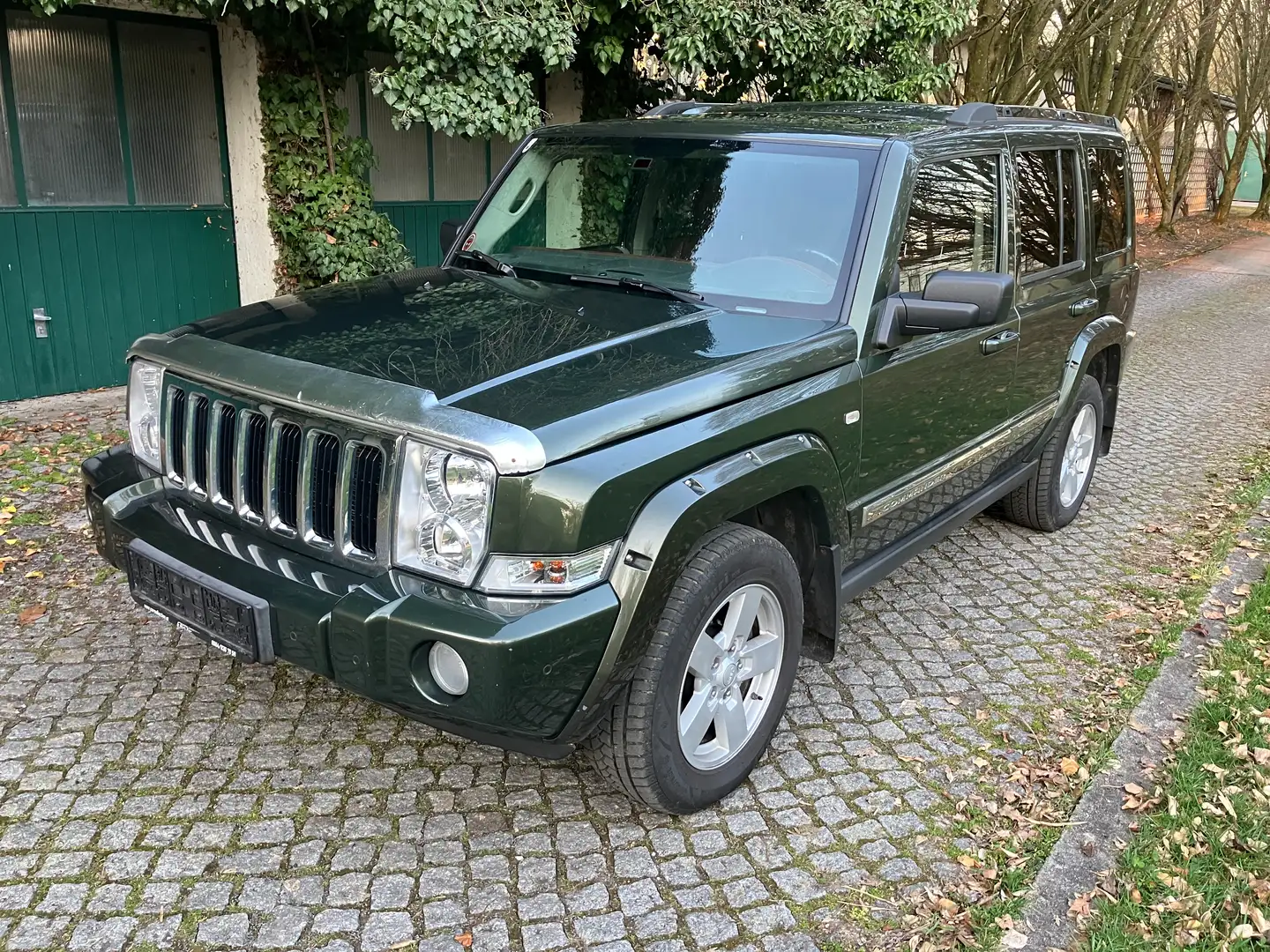 Jeep Commander Commander 3,0 V6 CRD Limited Limited Grün - 2