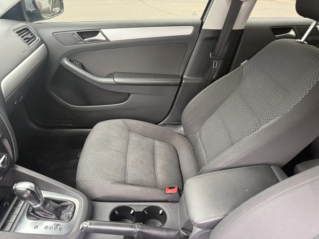 Volkswagen Jetta снимка Volkswagen Jetta