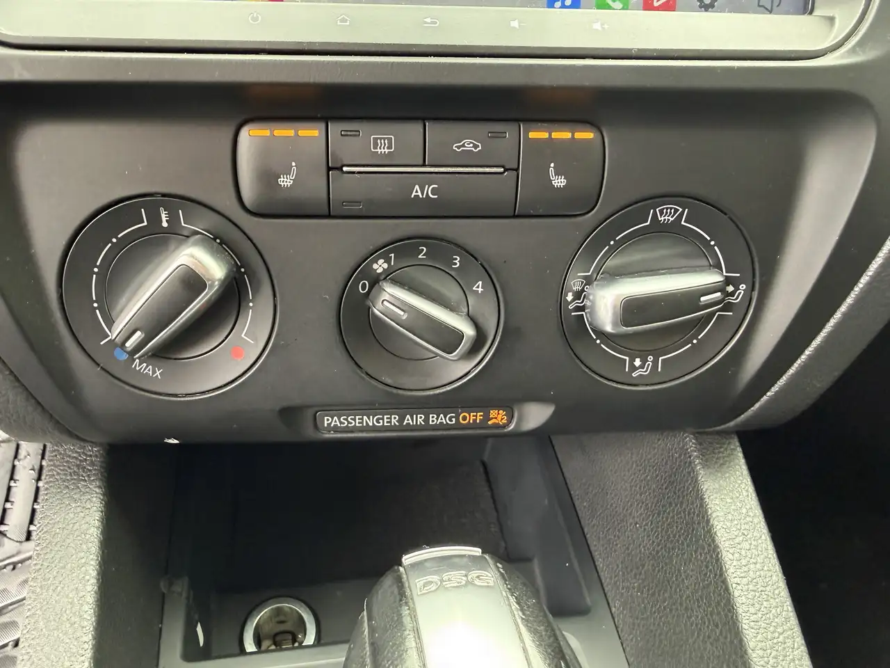 Volkswagen Jetta снимка Volkswagen Jetta