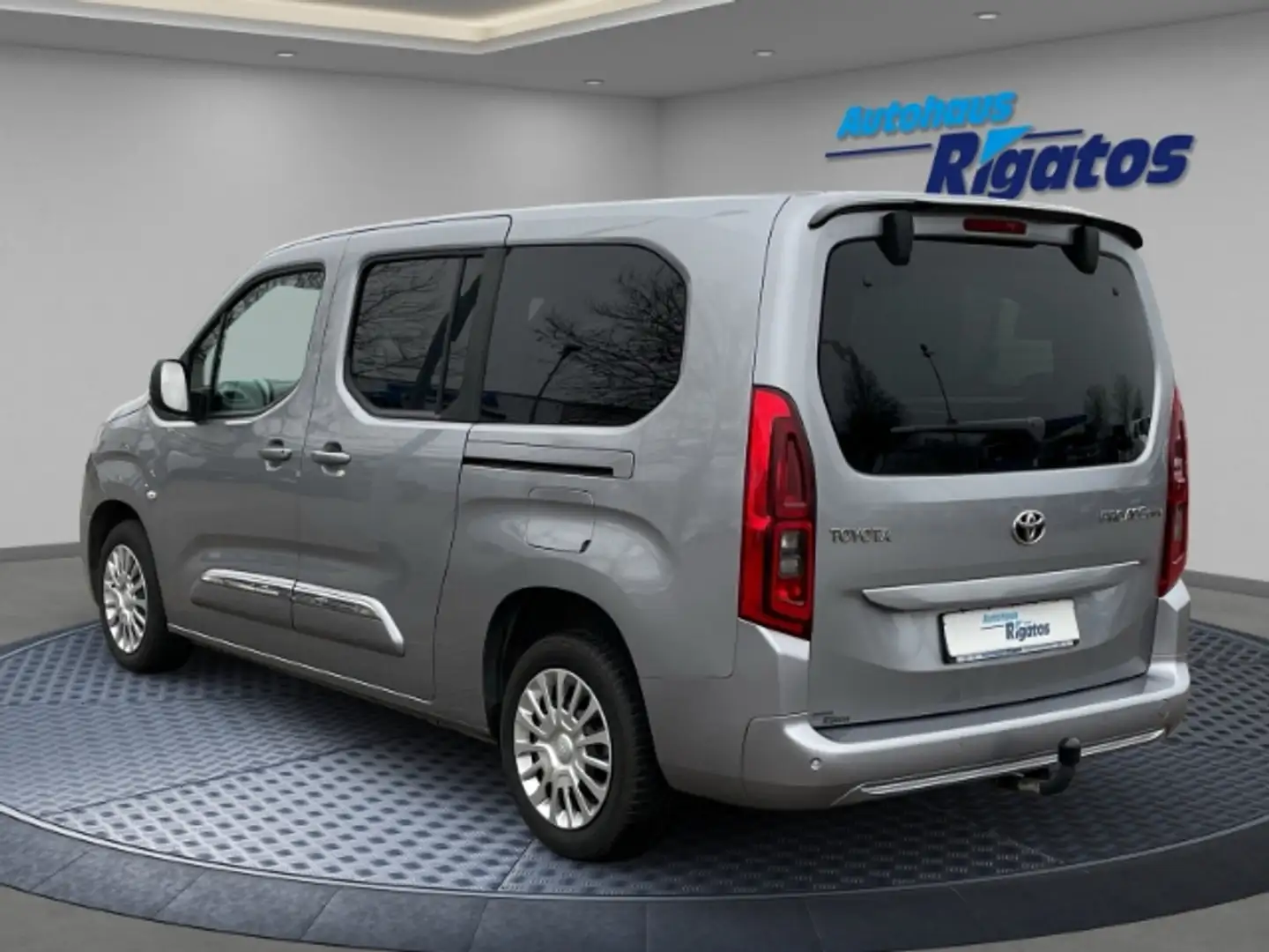Toyota Proace City Verso 1.5 D-4D AHK Navi, Einparkhilfe Silber - 2