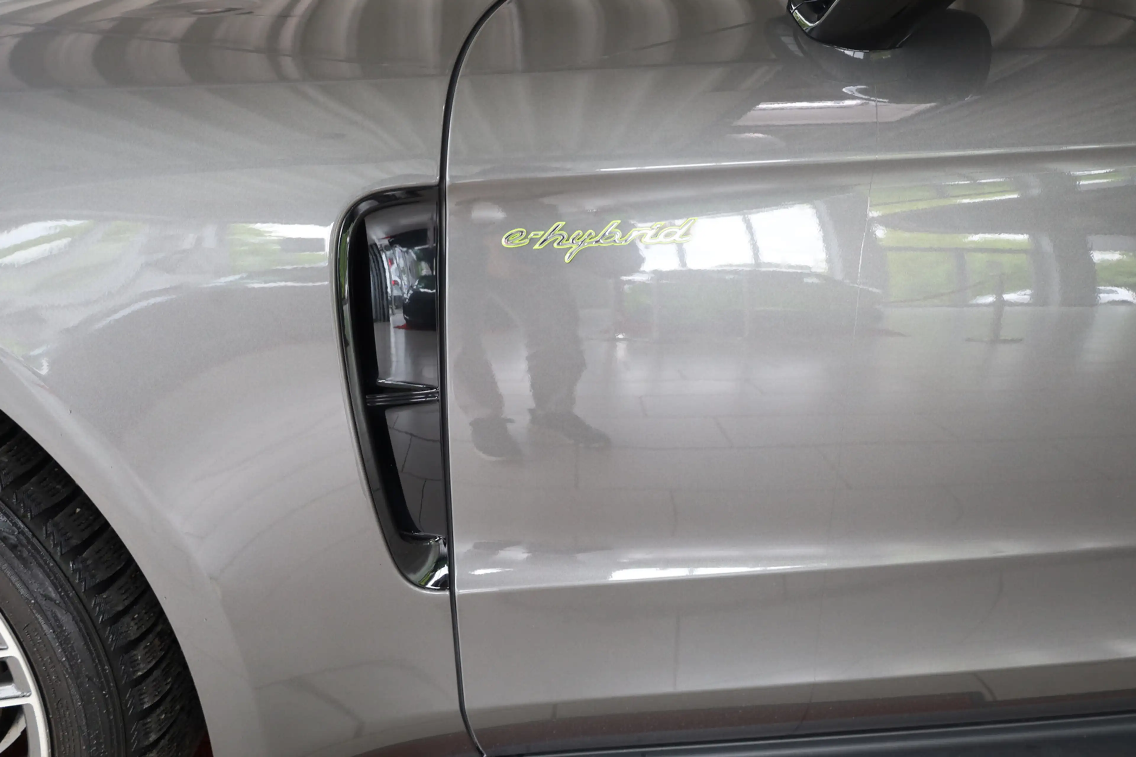 Porsche Panamera Sport Turismo 4 E-Hybrid *PANO* — photo 13