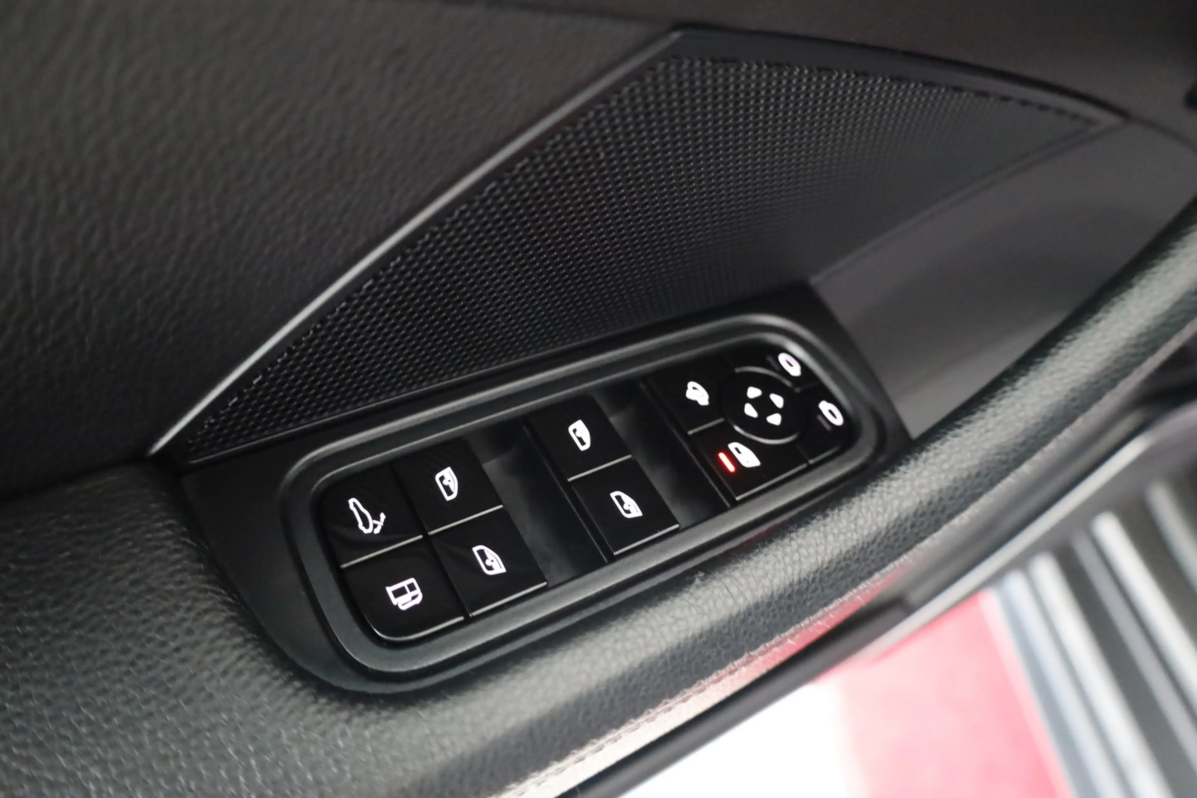 Porsche Panamera Sport Turismo 4 E-Hybrid *PANO* — photo 15