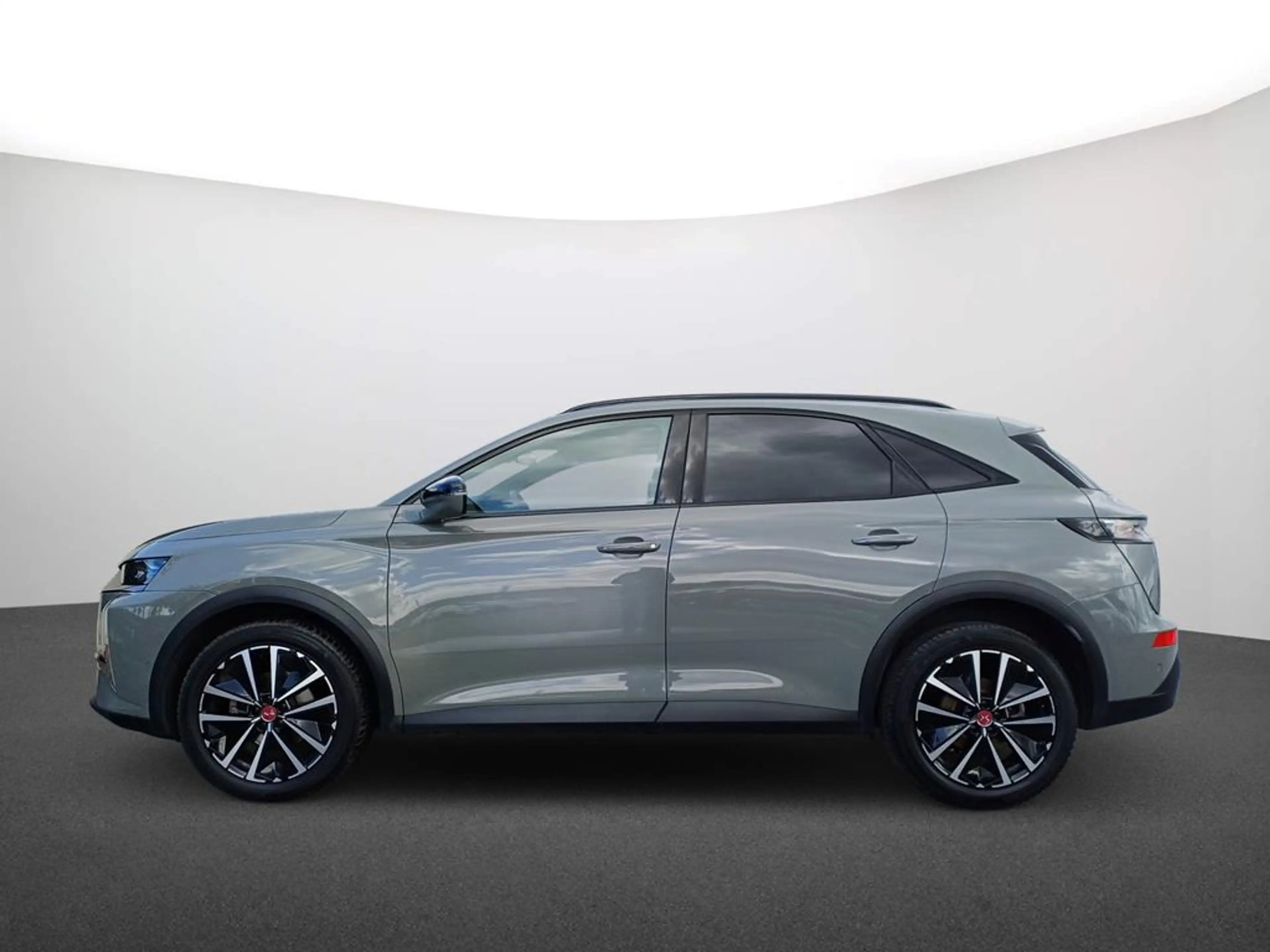 DS Automobiles DS 7 DS 7 PERFORMANCE LINE + BlueHDi 130 EAT8 — photo 4