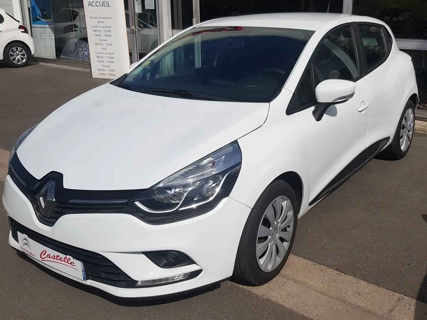 Renault Clio Clio dCi 90 E6C Limited Blanc - 2