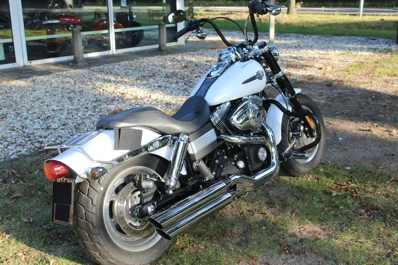 Harley-Davidson Dyna Fat Bob - foto 7