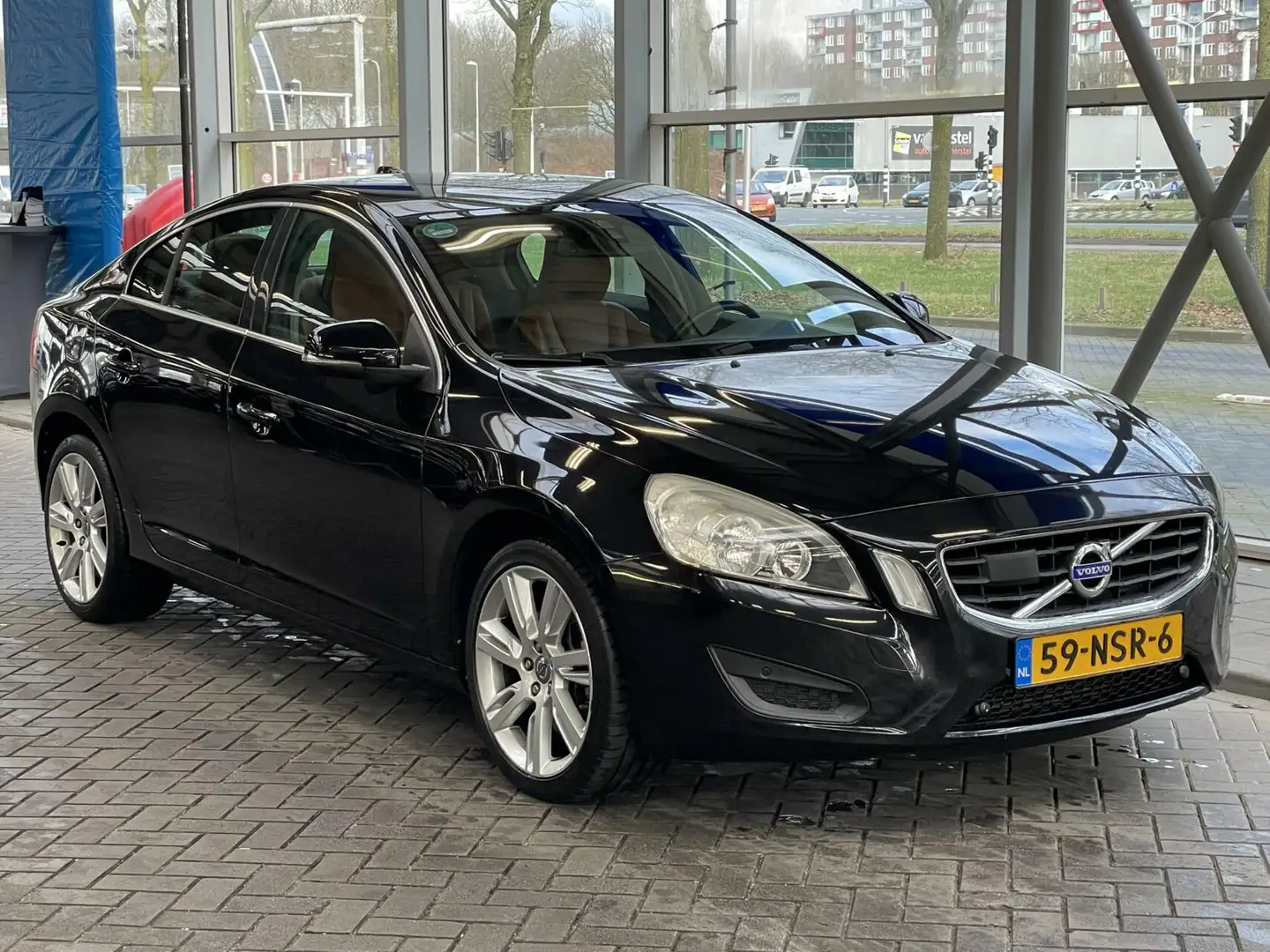 Volvo S60 2.0T Momentum Aut 2010 org 64793 km Nap volle auto Siyah - 2