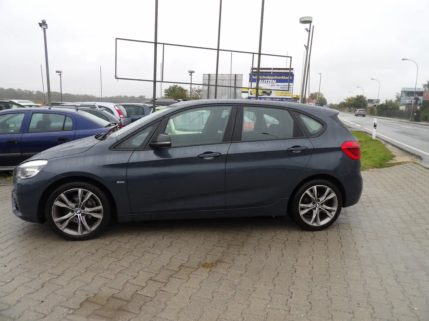 BMW 214 214 d Sport Line, Navi, Klima, HU-AU NEU Grigio - 2