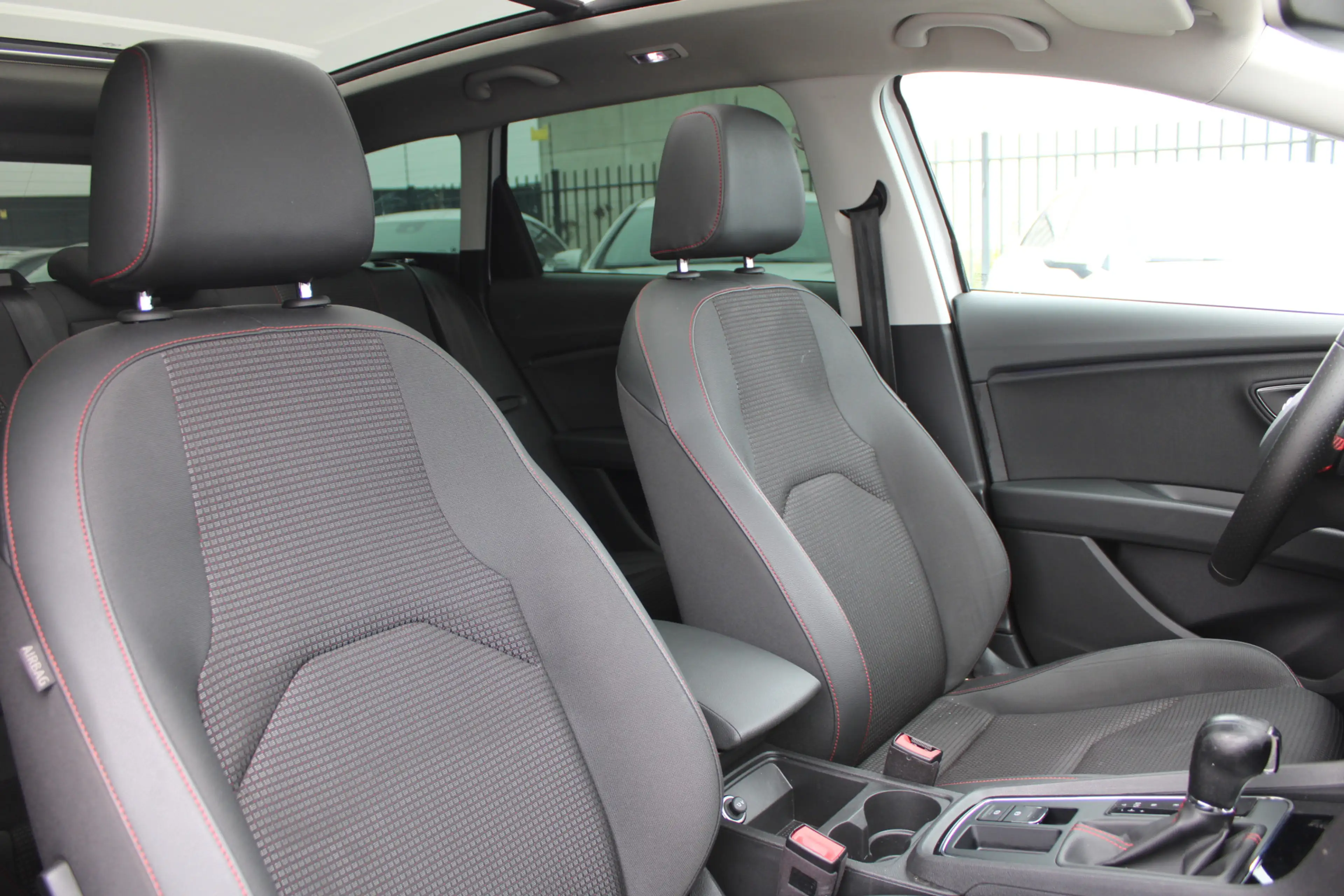 SEAT Leon ST 1.5 TSI FR Business Intense PANORAMADAK ACC — photo 15