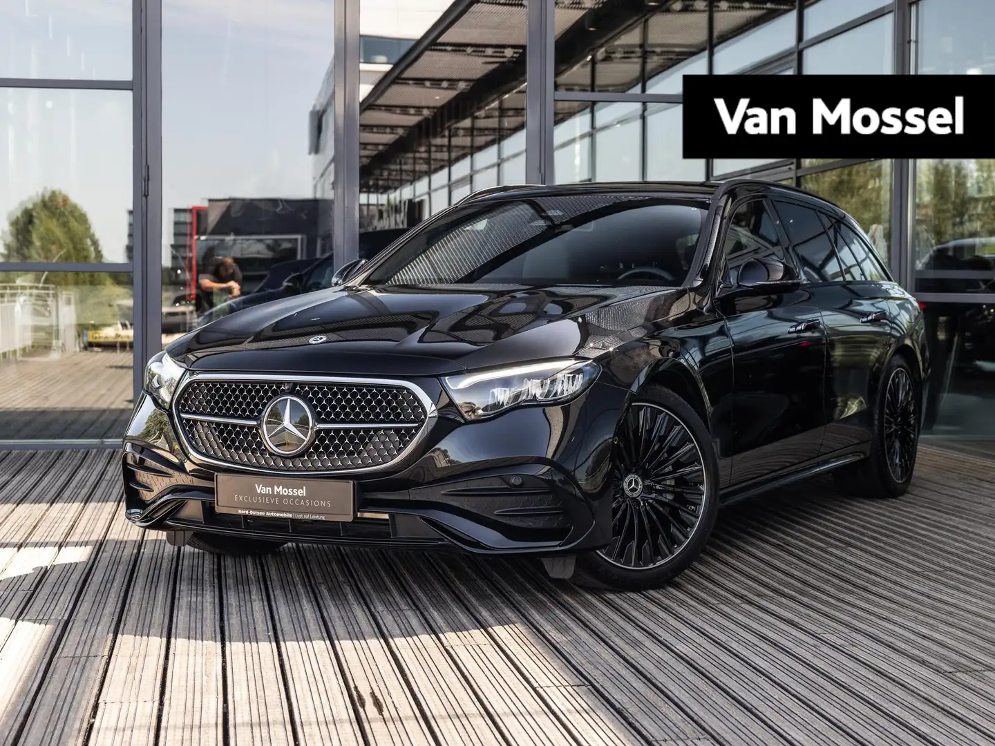 Mercedes-Benz E 300 Estate e AMG Line | AMG NIGHT PAKKET | 20 INCH | Zwart - 1