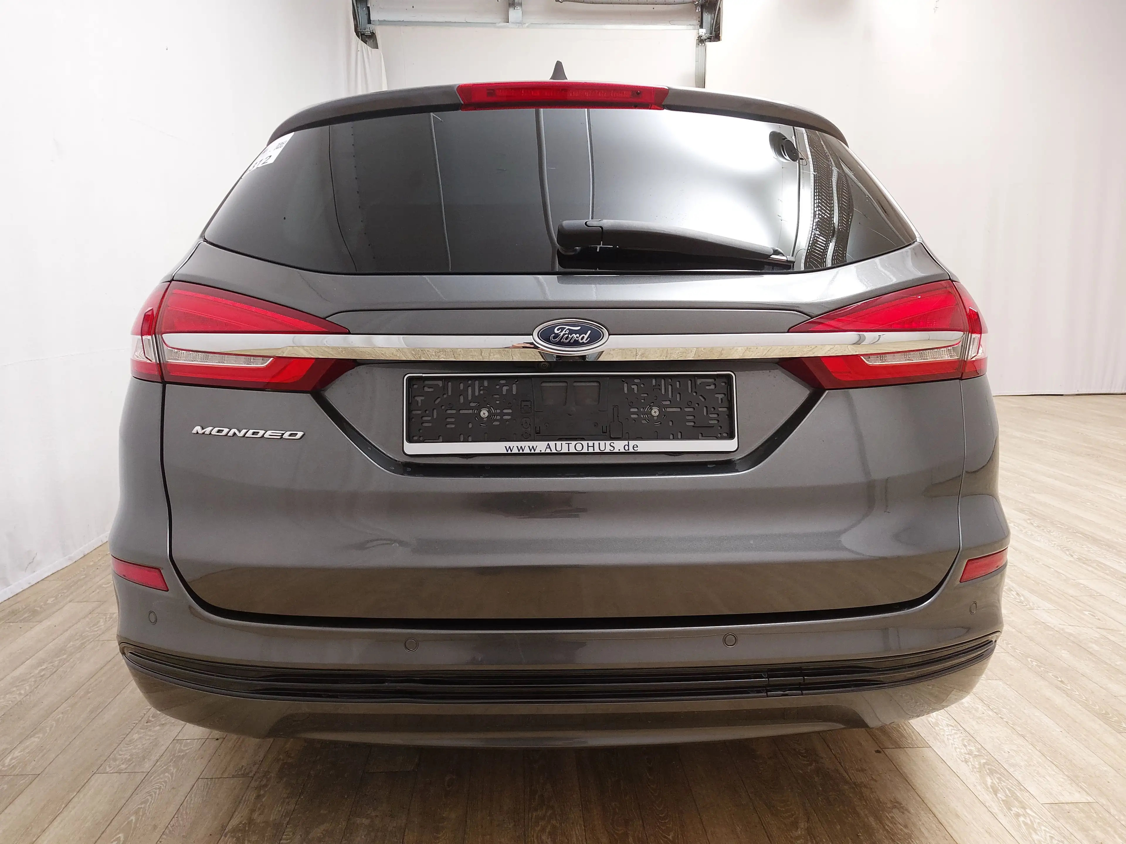 Ford Mondeo Turnier 2.0 EB Titanium Navi RFK 4xShz SPORTSITZE KLIMAAUT RADIO MFL SHZ AHK KAMERA — photo 14