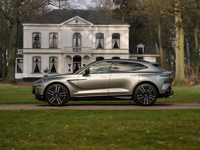 Aston Martin DBX 707 4.0 V8 | Facelift | Sports Plus Seats | Luchtv