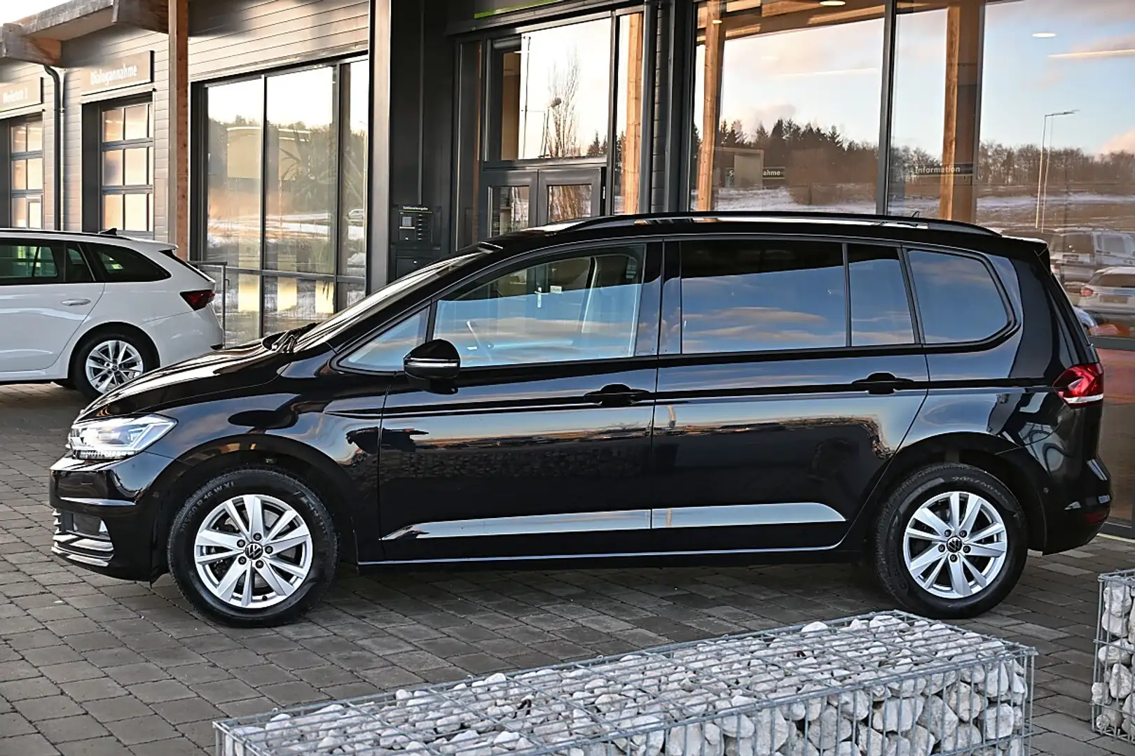 Volkswagen Touran Comfortline 2,0 TDI ACC, AHK schwenkbar, LED, N... Schwarz - 2