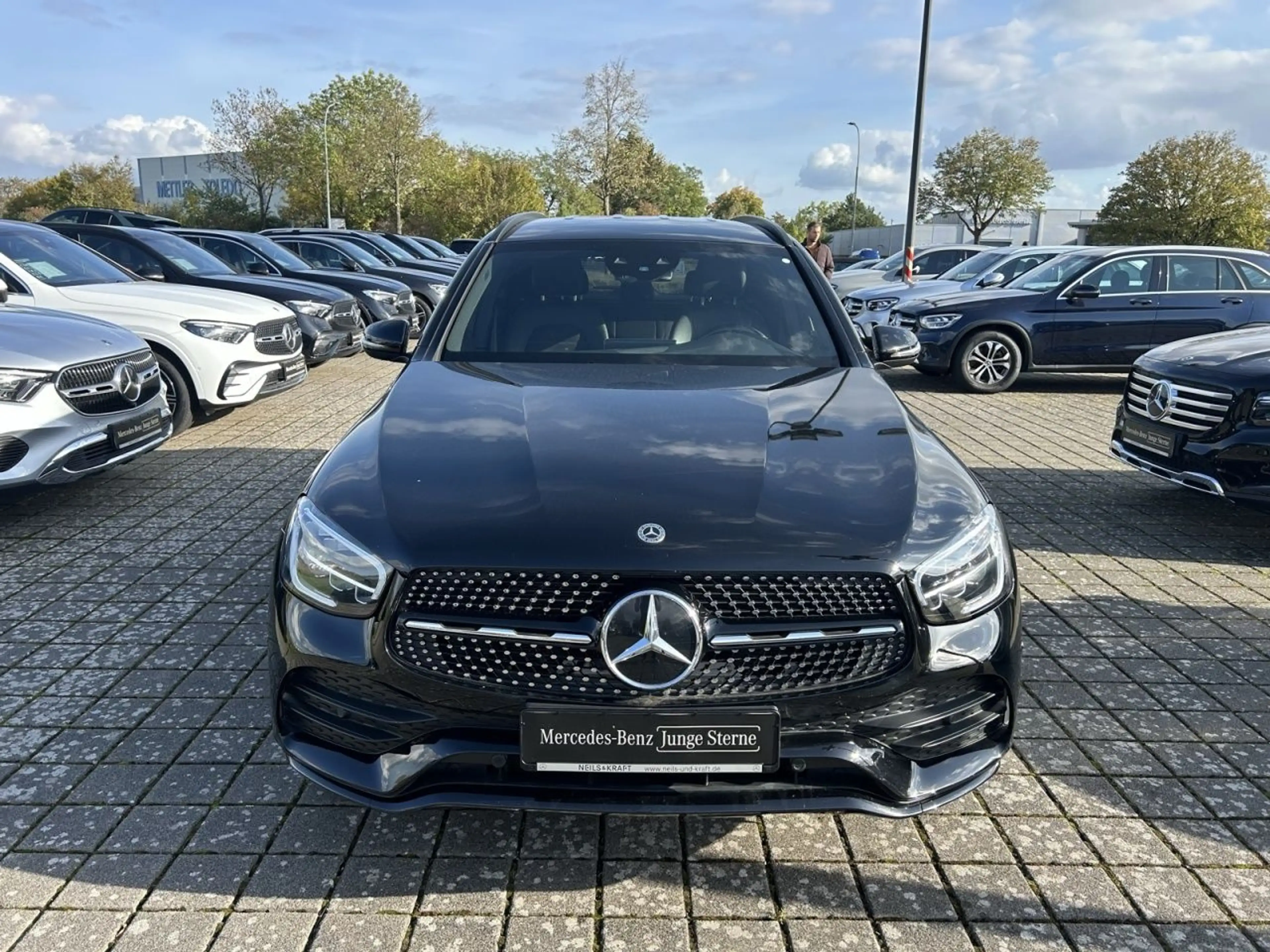 Mercedes-Benz GLC 400 d 4M AMG+BURM+NIGHT+AHK+KAM+LED+Keyl+PDC — photo 3