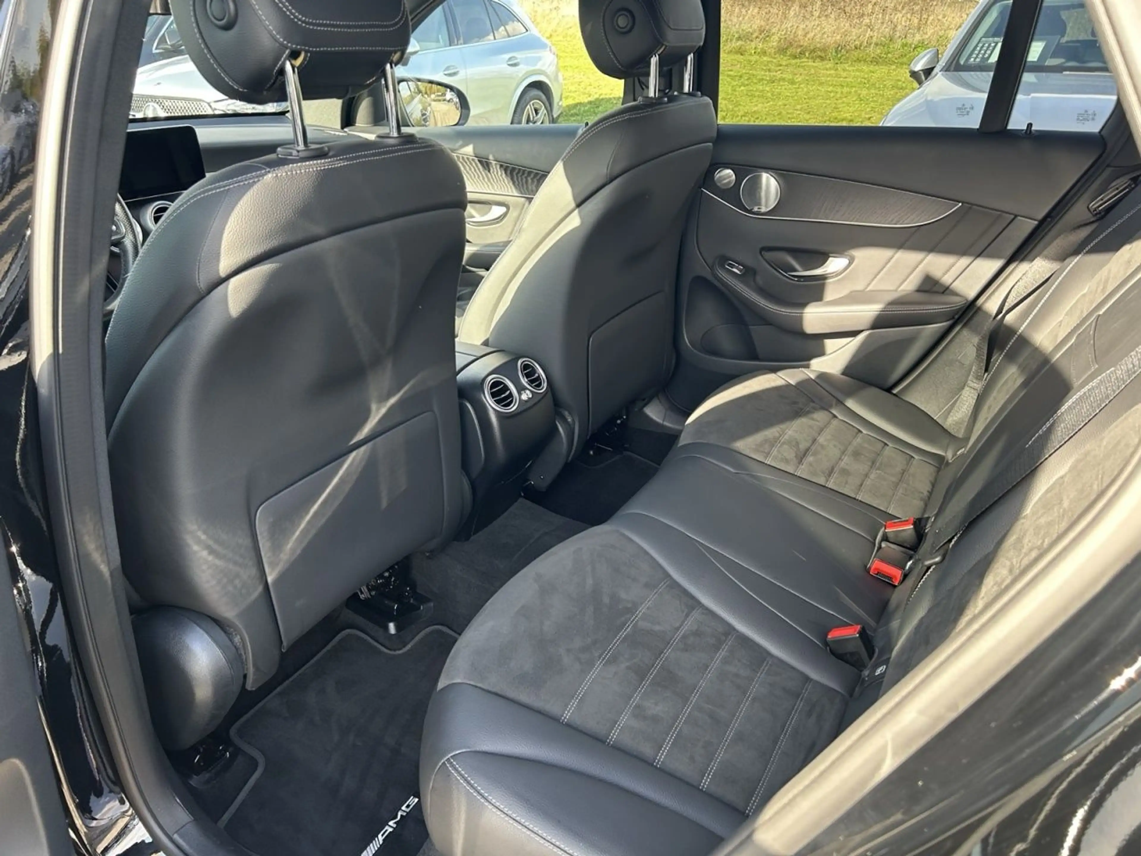Mercedes-Benz GLC 400 d 4M AMG+BURM+NIGHT+AHK+KAM+LED+Keyl+PDC — photo 13