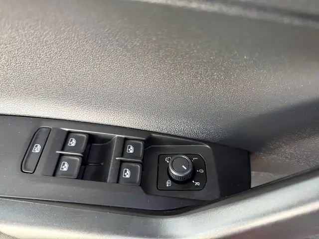 Volkswagen Polo view 17