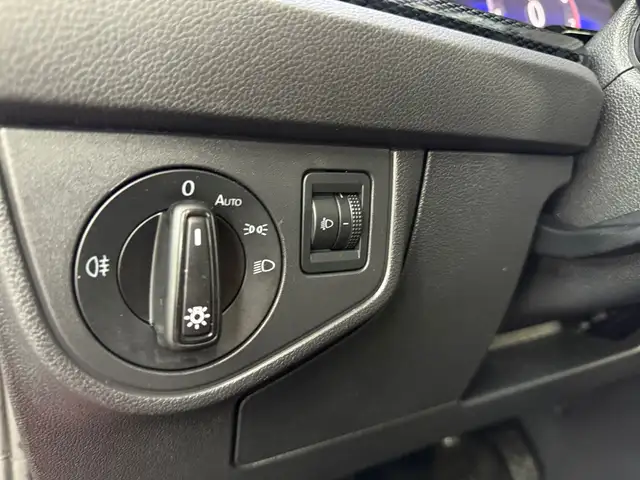 Volkswagen Polo view 18