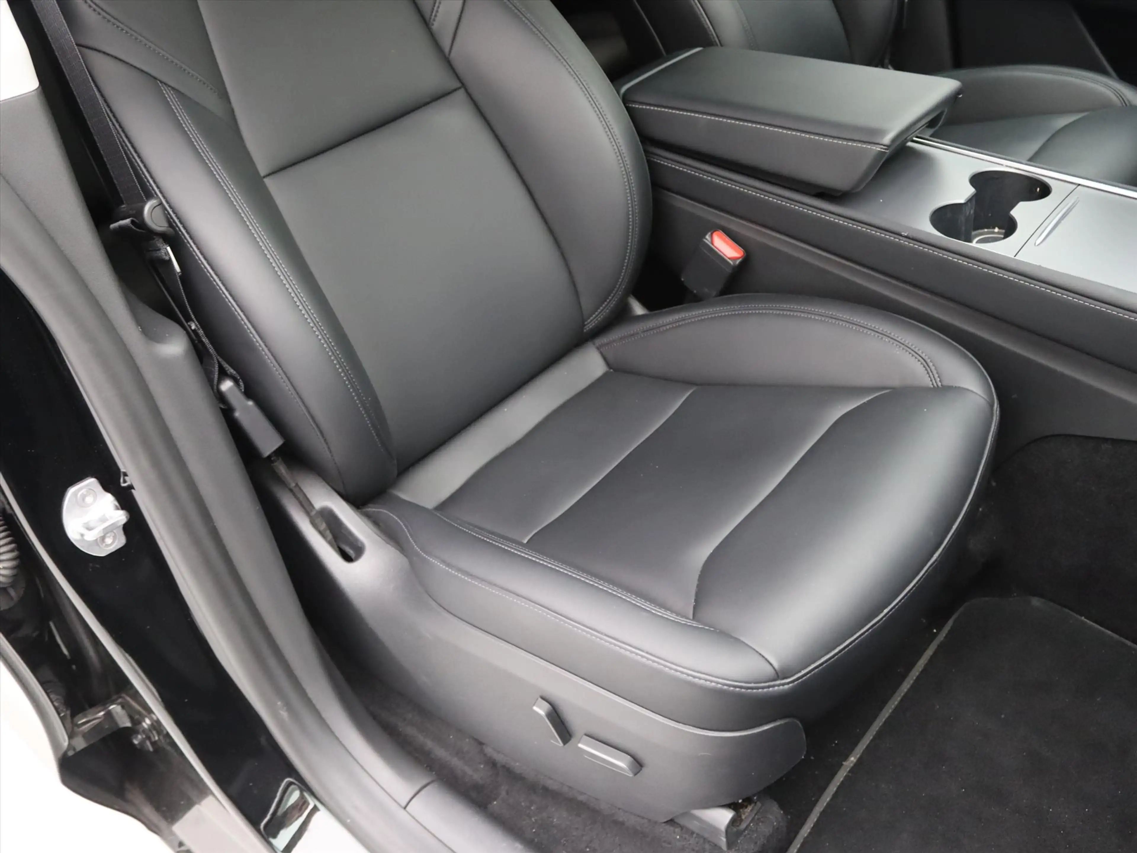 Tesla Model Y Long-Range RWD 299pk 97.9% SoH [ HW4+FSD MOGELIJK! — photo 14