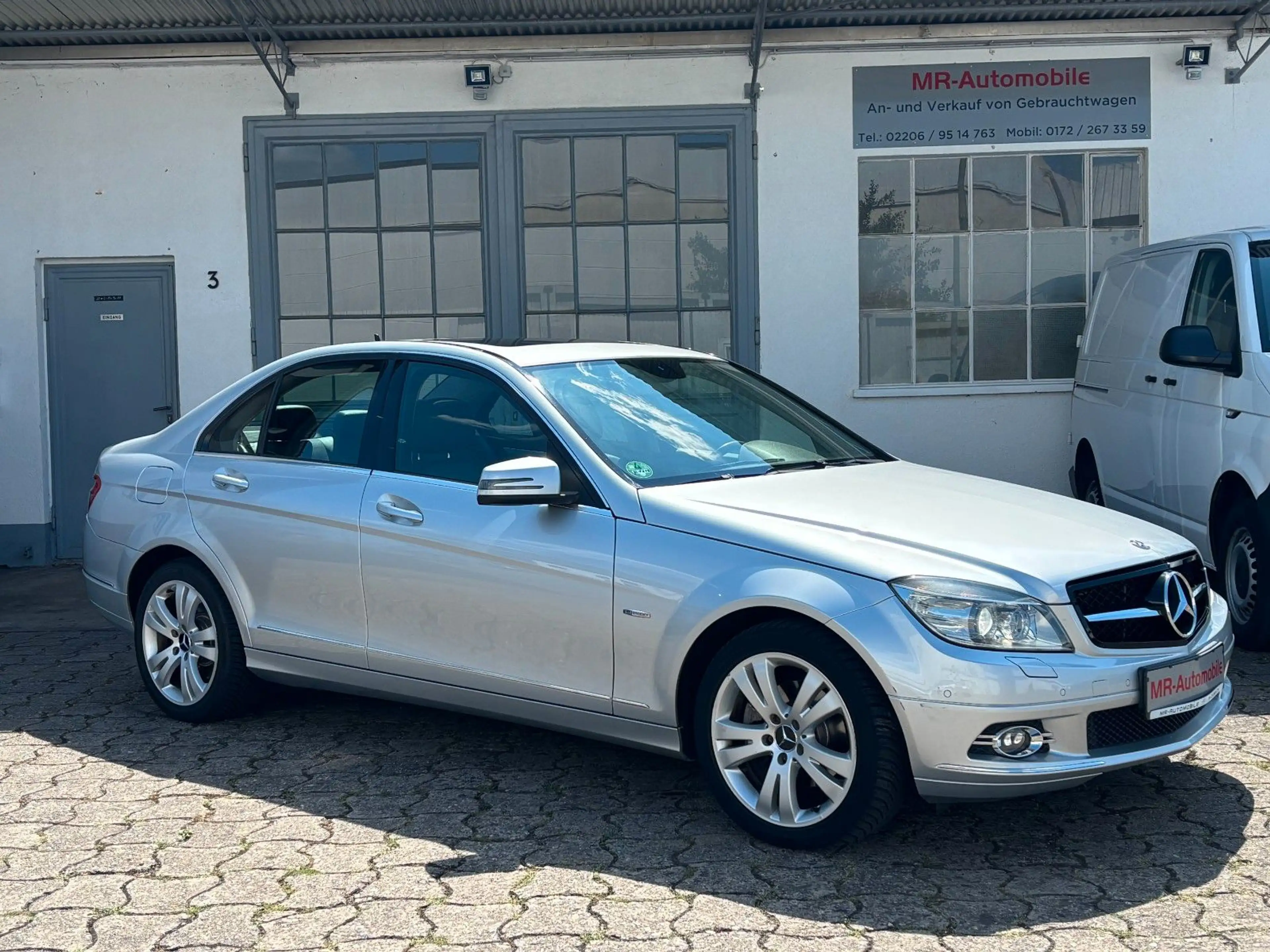 Mercedes-Benz C 250 CGI Lim*Avantgarde*Xenon*Navi*Scheckheft* — photo 7