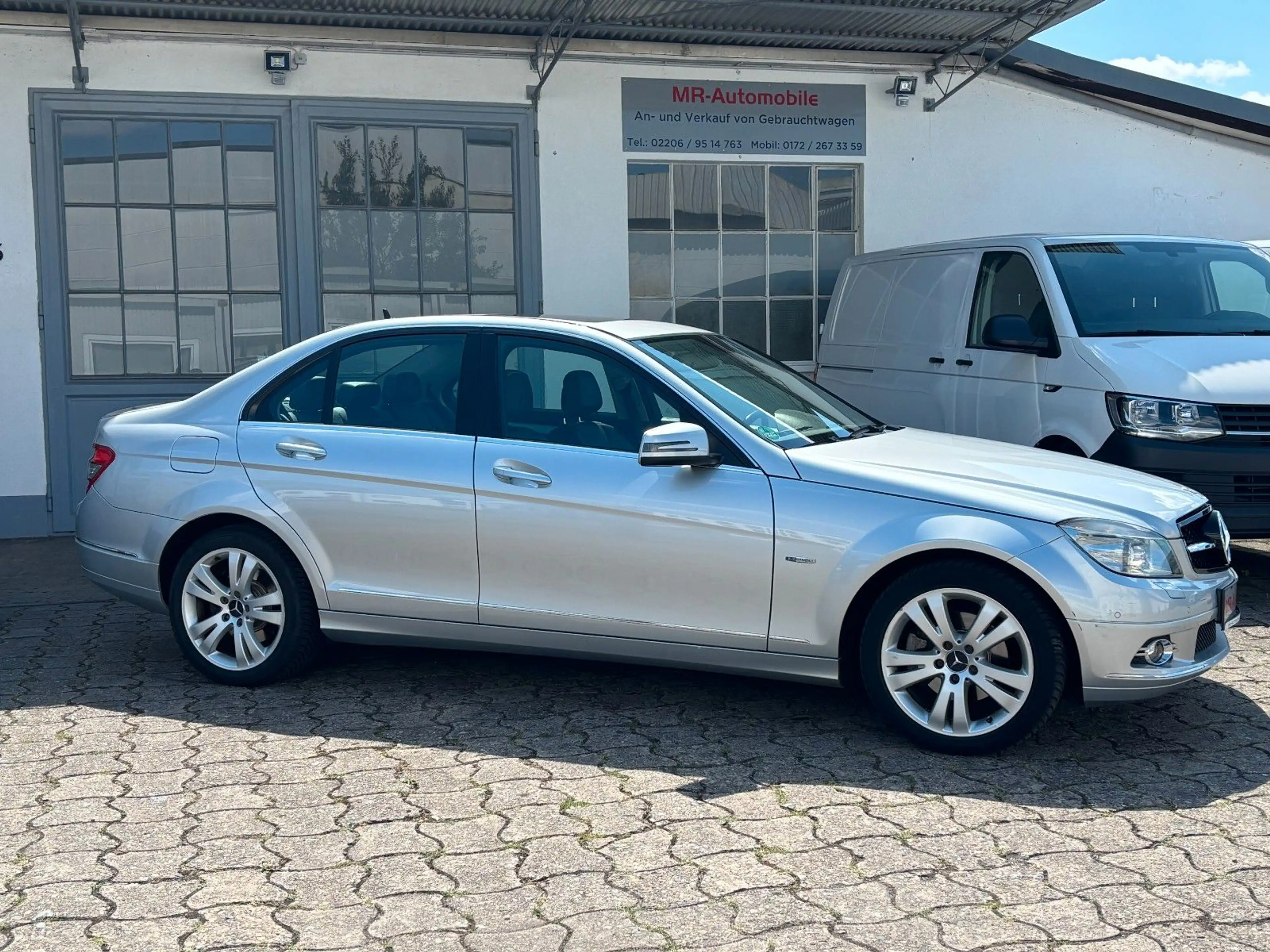 Mercedes-Benz C 250 CGI Lim*Avantgarde*Xenon*Navi*Scheckheft* — photo 9