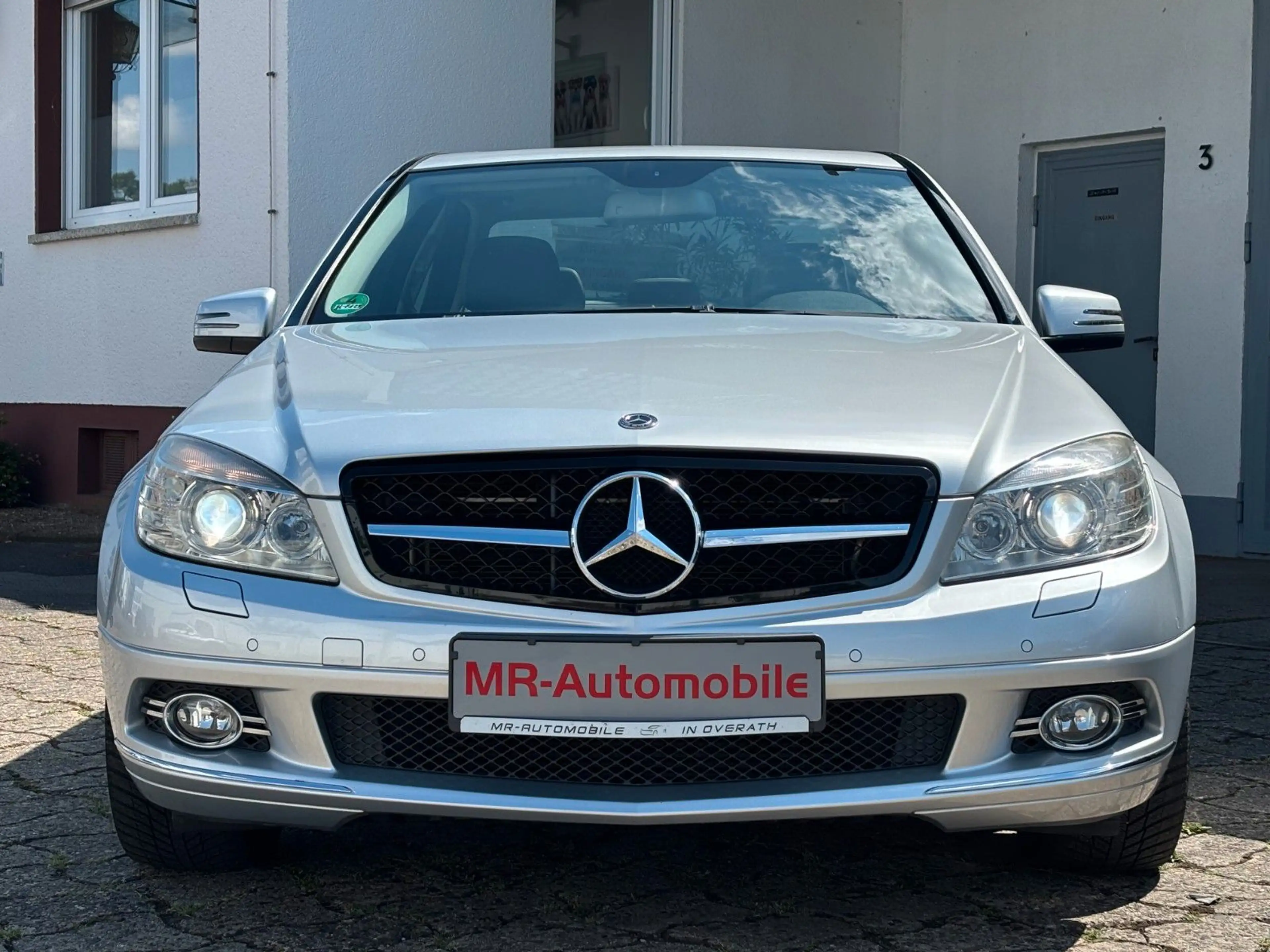 Mercedes-Benz C 250 CGI Lim*Avantgarde*Xenon*Navi*Scheckheft* — photo 3