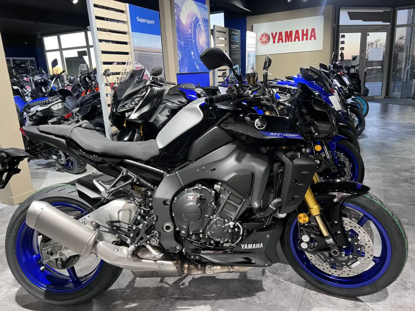Yamaha MT-10 SP Gris - 1