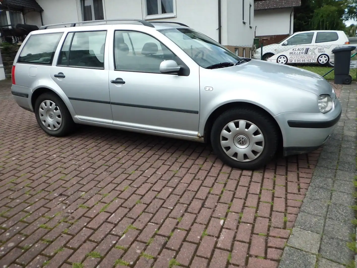 Volkswagen Golf Variant 1.9 TDI Comfortline Plateado - 1