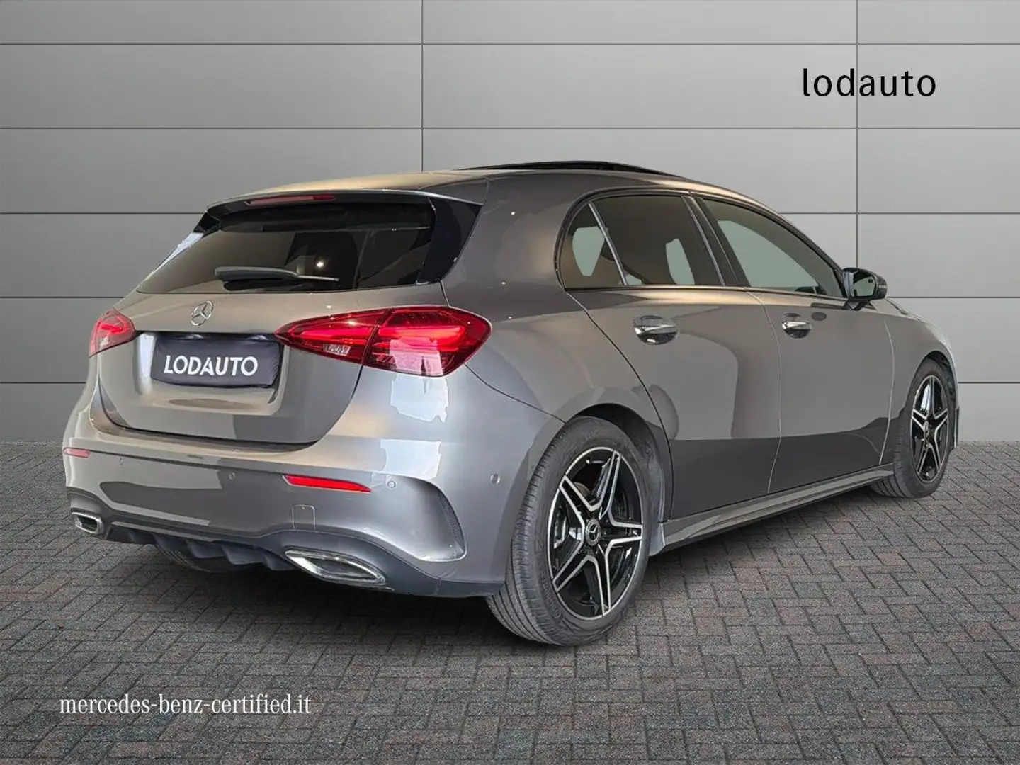 Mercedes-Benz A 200 A 200 d Automatic AMG Line Premium Grigio - 2