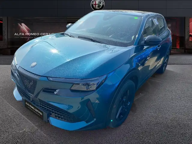 Alfa Romeo Junior 1.2 145CV Hybrid eDCT6 ibrida