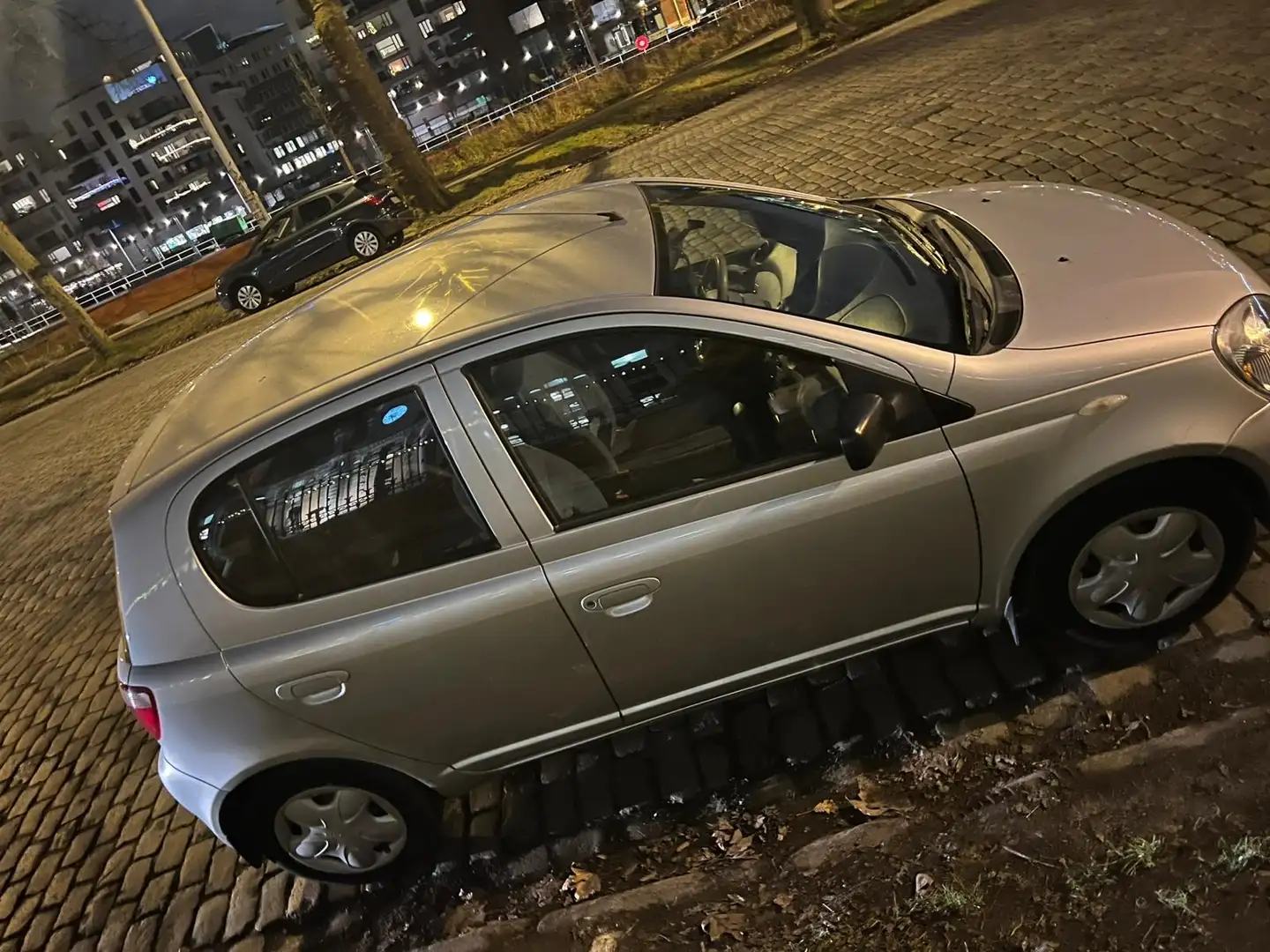 Toyota Yaris 1.0i VVT-i 16v Linea Luna Freetronic - 1