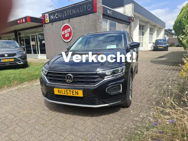 Volkswagen T-Roc 1.5 TSI Navi, Trekhaak, ACC, Camera